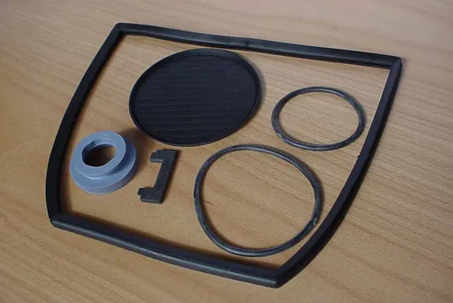 heat sert - sprøjtestøbning - Bi-Plast - plast - metal i plast - plastemne - termoplast