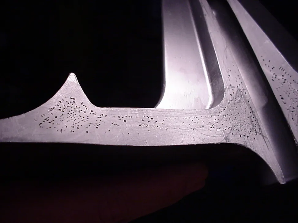 sprøjtestøbning - Bi-Plast - plast - metal i plast - plastemne – termoplast - axellock - POM<br />
